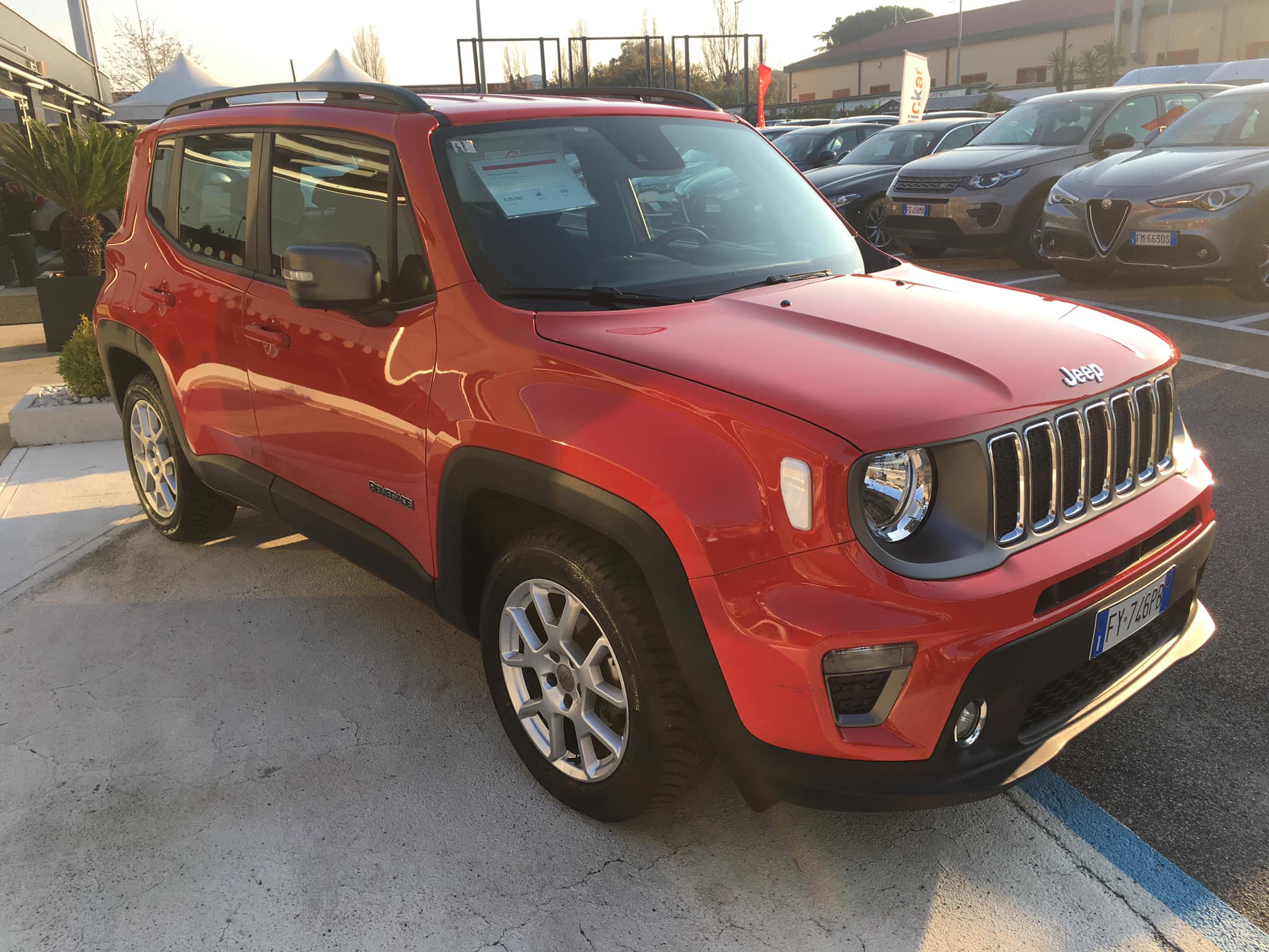 Acquista Jeep – Renegade