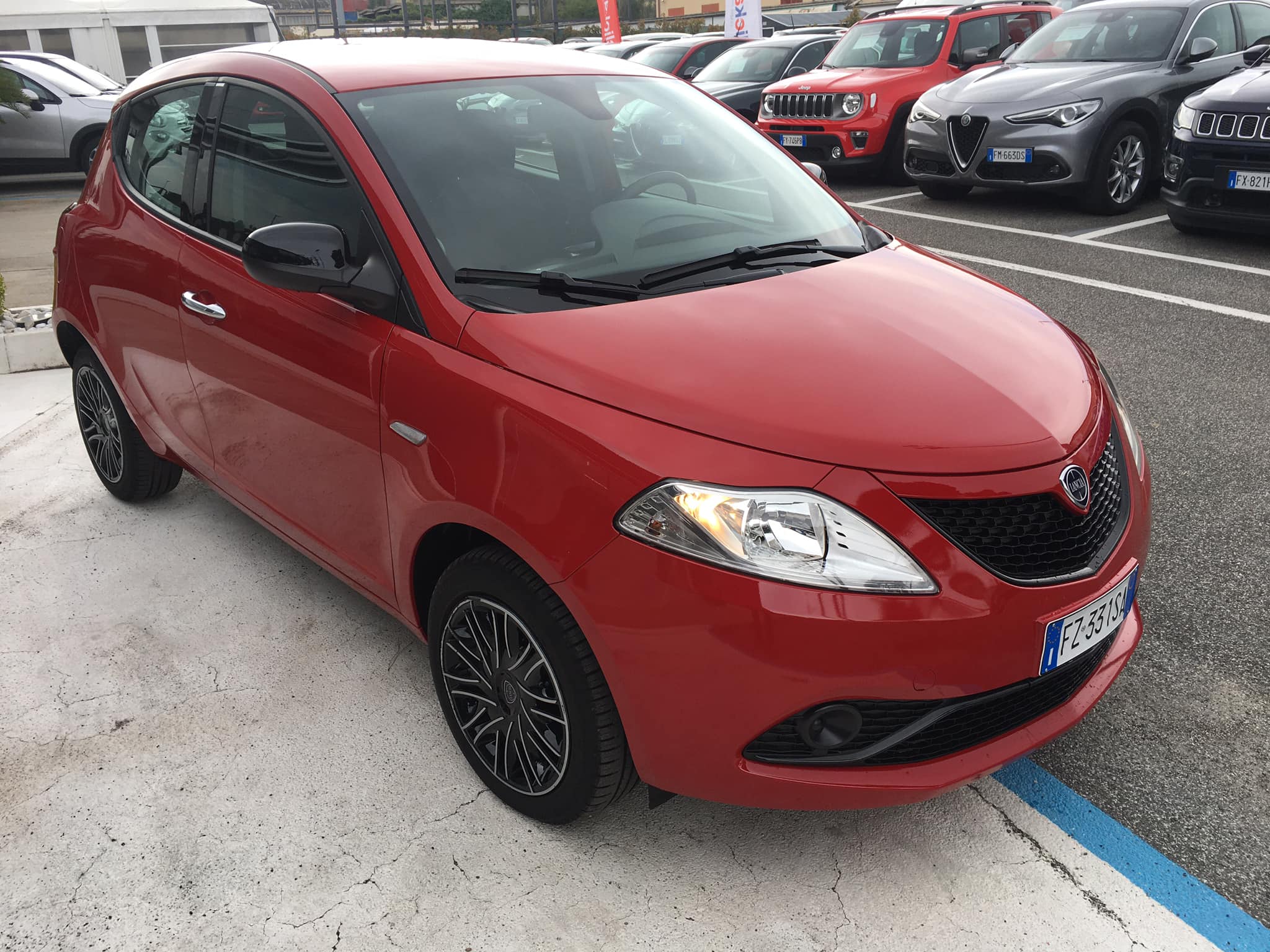 Acquista Lancia – Ypsilon
