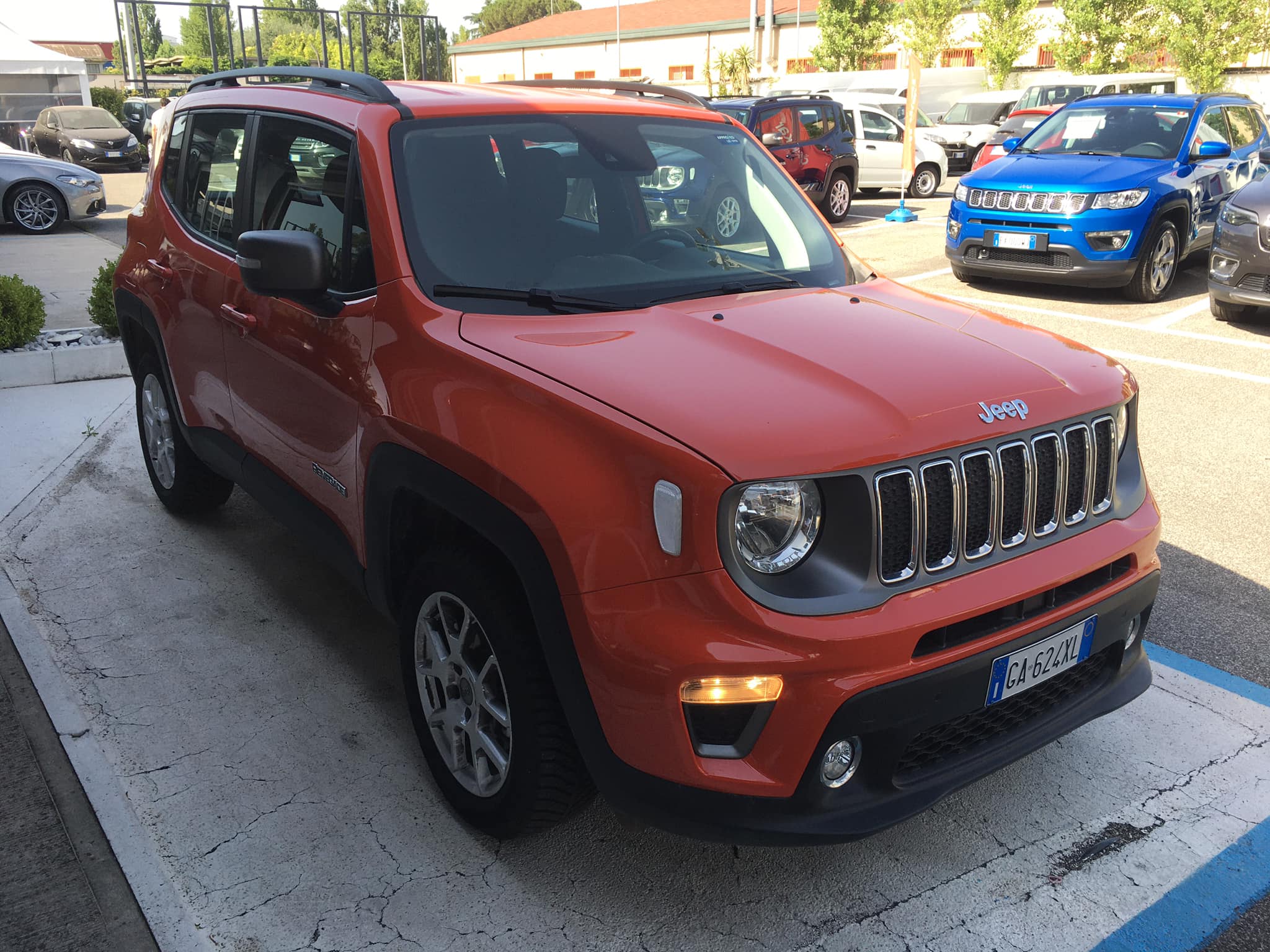 Acquista Jeep – Renegade